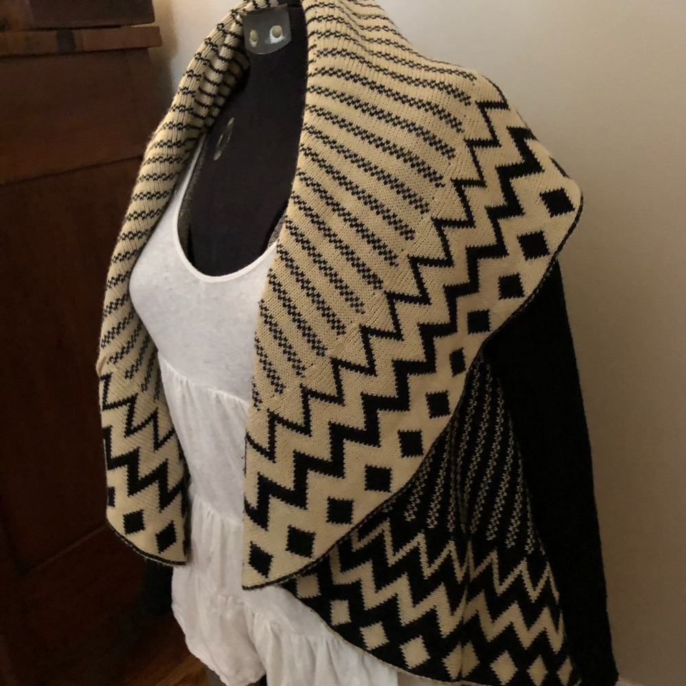 Lulu’s cozy sweater